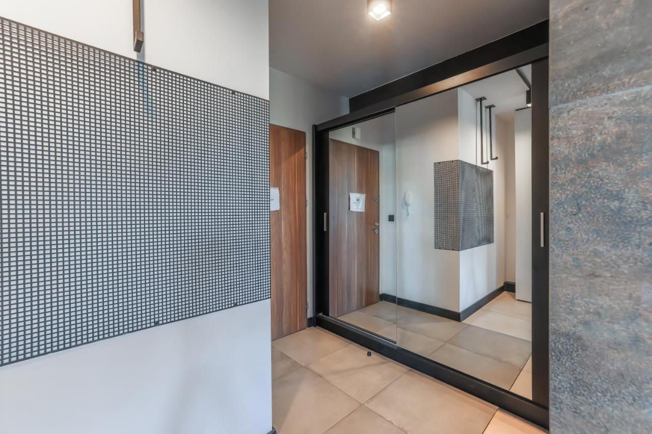 Apartmarte- Oldtown Apartment With Garden Гданск Екстериор снимка